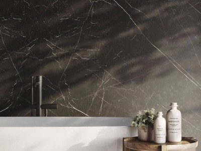 venux Marquina