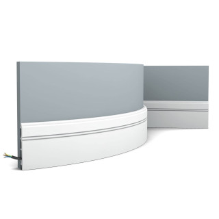 Плинтус напольный Orac Decor SX105F