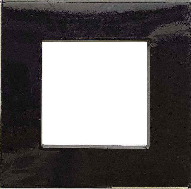 Harmony Out Black 22.4x22.4